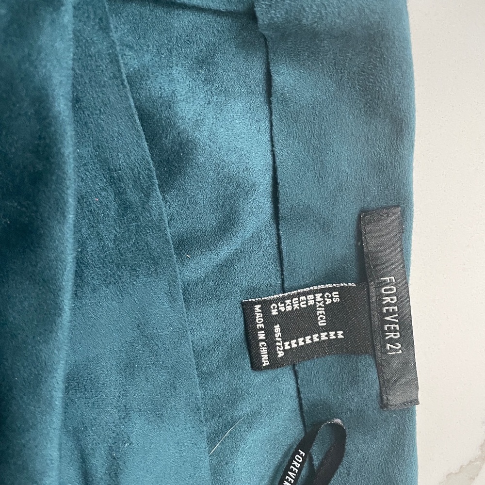 Forever 21 size medium teal faux suede skirt